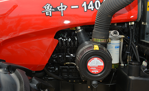 AG官网-1404型拖拉机