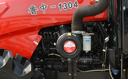 AG官网-1304型拖拉机